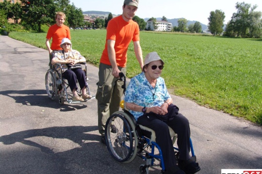 81a849c7852ab3298056d3abb8636121.jpg