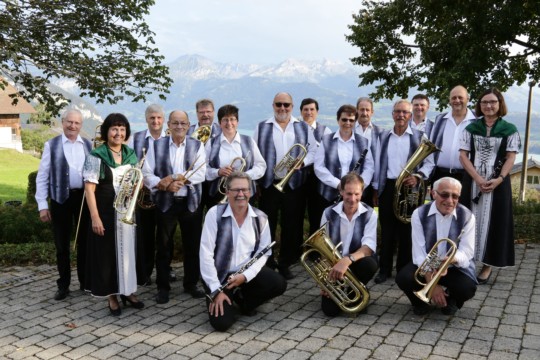 Gruppenbild_2021.jpg