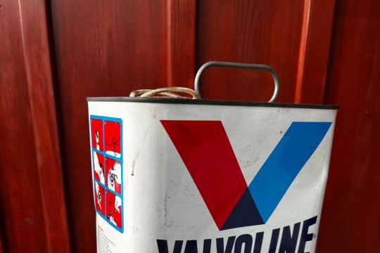 Valvoline_Kanister_Foto2.jpg
