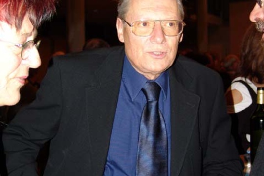 86b464ecfcbdbcb2fd250096f39f379b.jpg