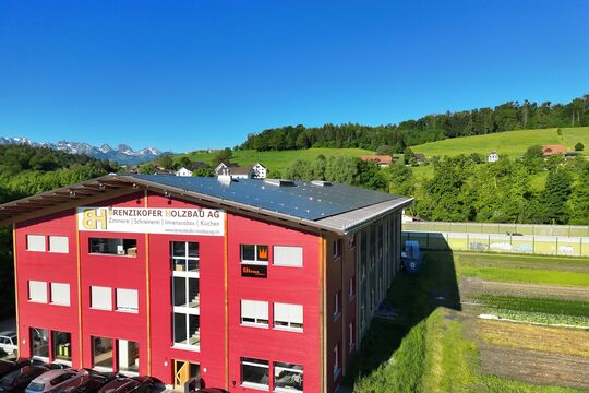 DJI_20250514081057_0001_V.jpg