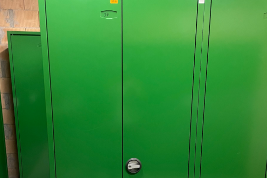 Schrank Grün.png