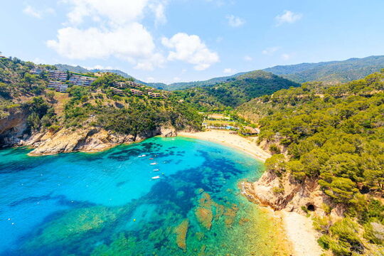 cala-giverola-costa-brava.jpg