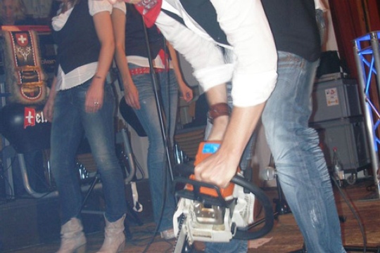 8c5ac071215bf6cb711320cf2babd3ca.jpg