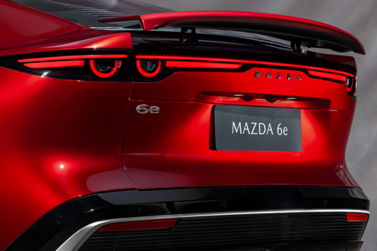 Post07_Mazda6e_Carousel_2of3_IG-11.png