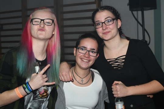 8f27c585f485d87fd491e16e5256a402.jpg