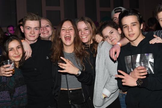 903143aecc3c10ba0042753cfff1a558.jpg