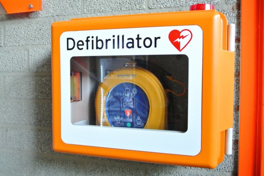 defibrillator-809447_1920