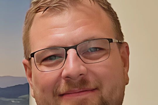 Portrait Domi bearbeitet 1.jpg