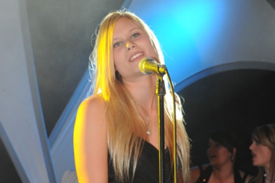 9aee50e2979a52e0469501a90af75d2d.jpg