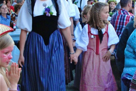 a16ad86192d5e8e421e60926594ab674.jpg