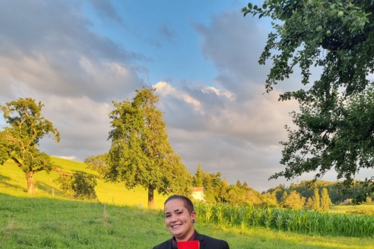 KARINA_ZÜRCHER.jpg