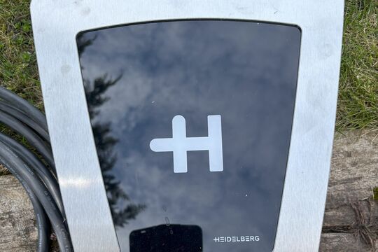 H1.jpg