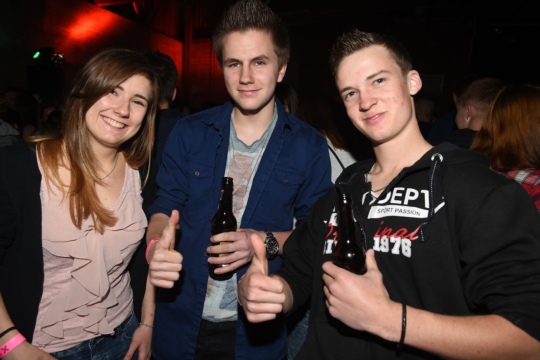 a6f0f1767260de3a95a898aac3bcba3f.jpg