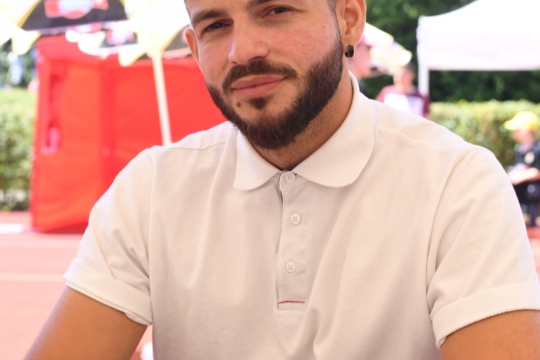 a7bbc3864fd2d373a4ec1829e0a7a1e6.jpg
