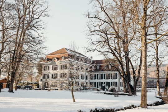 schlosshuenigen-hotel-emmental-winter-19.jpg