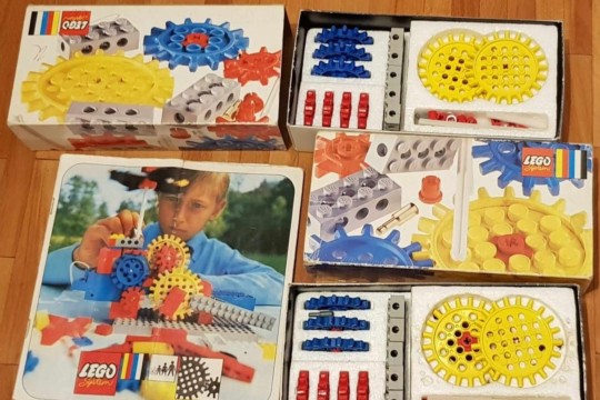 Lego Systems Zahnradsets.jpg