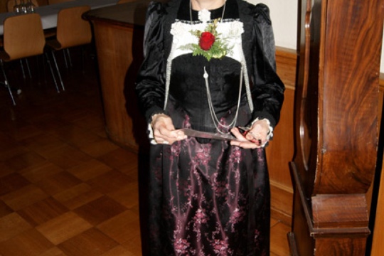 ada0efb9da6af441bd5bdc430643ead2.jpg