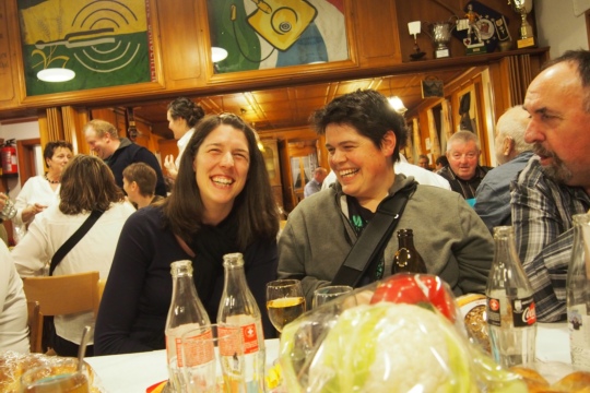 b04681541eeefde1f1b6afeb63013bb9.jpg