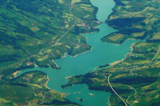 b5cdb024f12575ee05525ec097bbf0fe.jpg