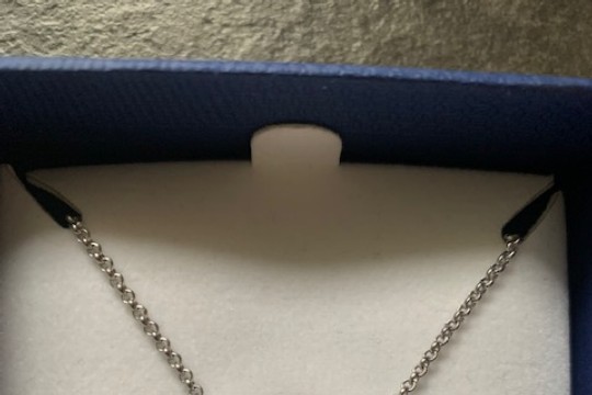 SWAROVSKI - Anhängerkette-.jpg