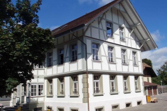 Schulhaus Kiesen