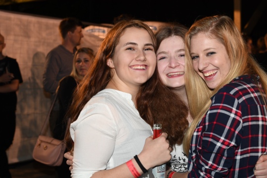 bcce8a8d59d74ed773e607c11acc42c5.jpg