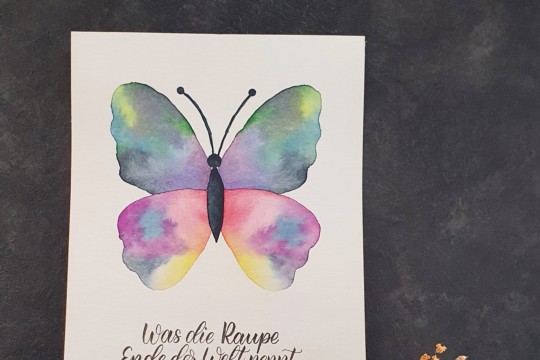lettering-aquarell-raupe-schmetterling.jpeg