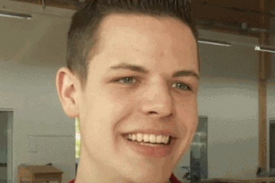 c095b61277295722cf789b14cc4c3078.gif