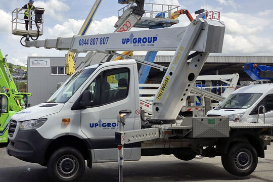 UP Group Hubarbeitsbühne Ausbildung.jpg