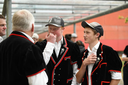 20260510_Schwingen_2133