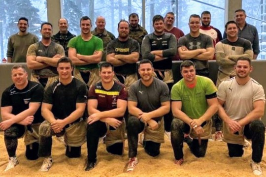 GruppenbildCropped(1)