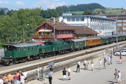 cd051606a311dd06abdf949ad0d8c94f.jpg