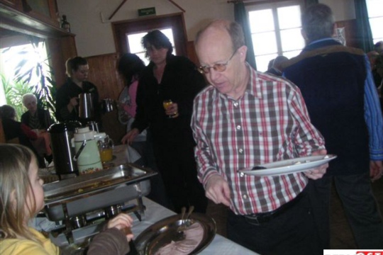 cee6d88bf2b203fb0928632a21ae290e.jpg