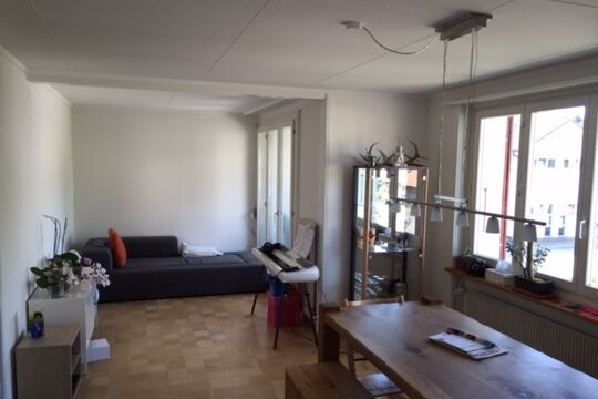 Wohn- und Esszimmer.jpg