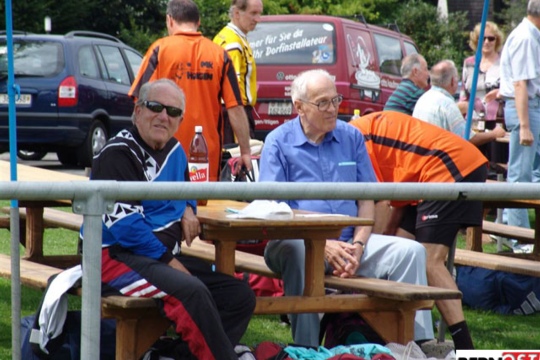 d27eaf2b37ba7a7fdefc78efc113a323.jpg