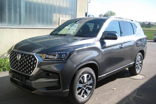 KGM Rexton Platinum marble gray.jpg