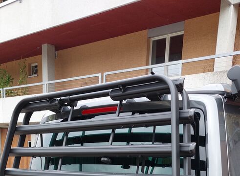 Bulli Träger 01.jpg