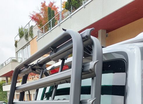 Bulli Träger 05.jpg