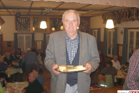 d6f9af1ed32a4c5b808383460e6d7025.jpg