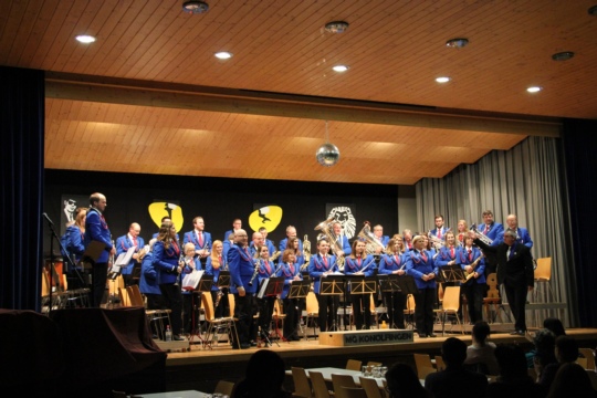d8054cb2afba30d3f3d417fa2c9768d8.jpg