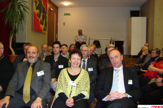 d902994cb8eb5d64576ff953fb0fbc9c.jpg