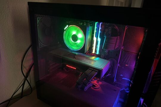 top-gaming-pc-ryzen-7-und-rx-6800-grafikkarte (2).jpg