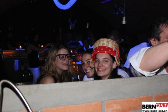 dc0922ddba4b30794c6a3b40fc96a5c3.jpg
