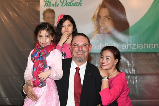 dc3a208d5d28867aee62ebdc82ce80a9.jpg