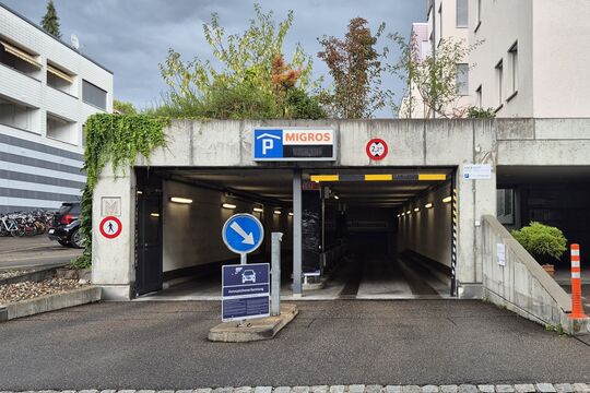 Bild M&uuml;nsingen parkiert k&uuml;nftig ohne Schranken