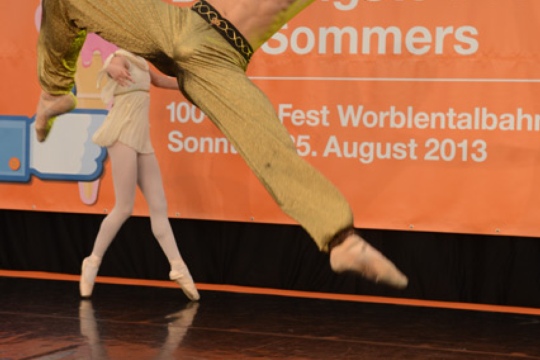 dda2f0eb66104231995a314b18173291.jpg