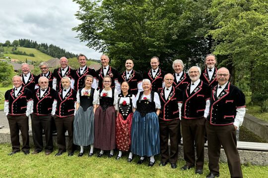 Klubbild 2024-06 (orig).jpg