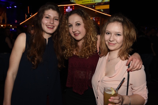 e1f25aaa1c314e4ad2cb64dcdca4028d.jpg