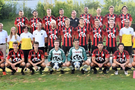 20180915 Teamfoto1819.jpg